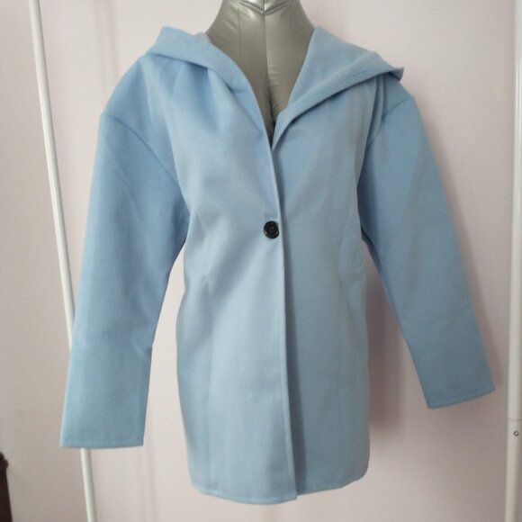 Coat - Picture 4 of 10